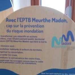 Ce stand a pu être réalisé dans le cadre de la concertation Objectif Meurthe, avec le soutien financier de l'Etat (FPRNM), l'Agence de l'eau Rhin Meuse et la Région Grand Est.